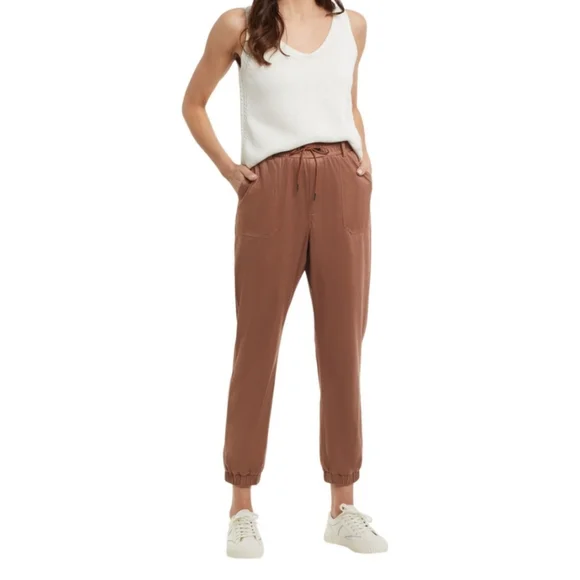 Faux Leather Jogger Style Pants - Picture 6 of 7
